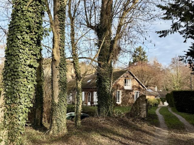 Maison 11 pièces 320 m²