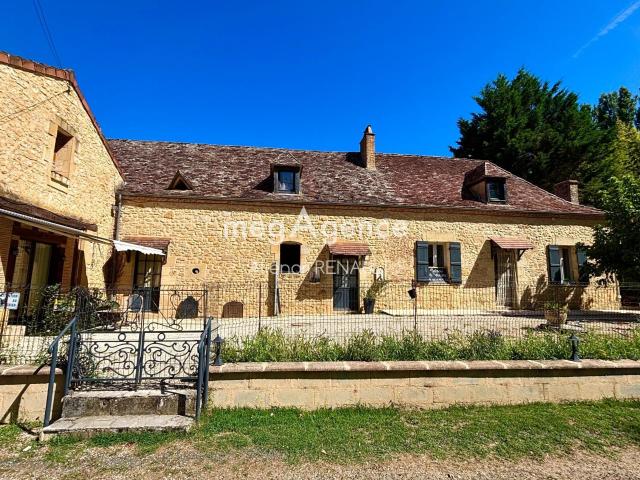 Maison 11 pièces 320 m²