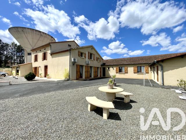 Maison 11 pièces 320 m²