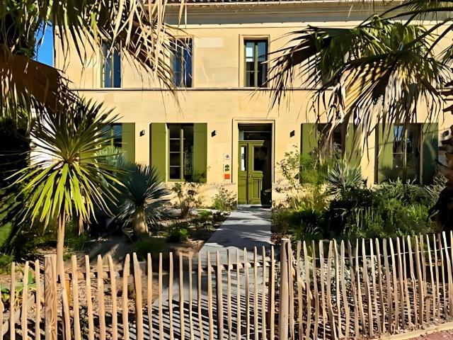 Maison 11 pièces 322 m²