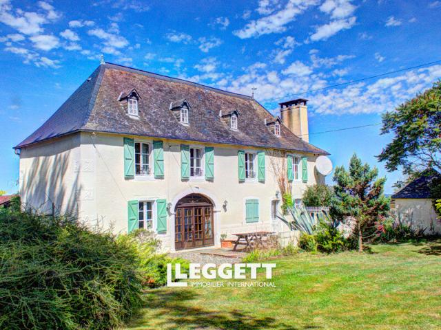 Maison 11 pièces 329 m²