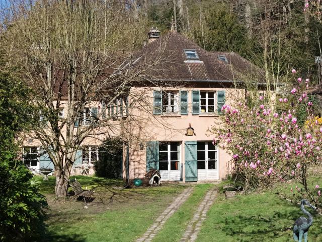 Maison 11 pièces 325 m²