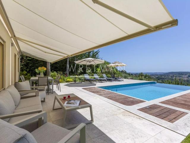 Maison 11 pièces 325 m²