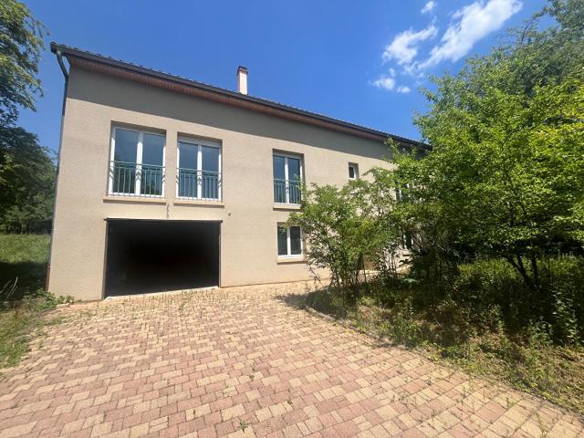 Maison 11 pièces 333 m²