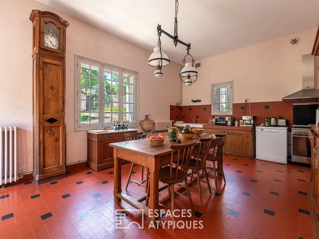 Maison 11 pièces 330 m²