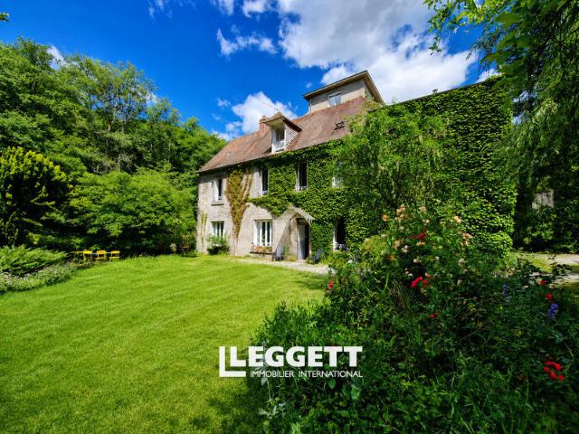 Maison 11 pièces 330 m²