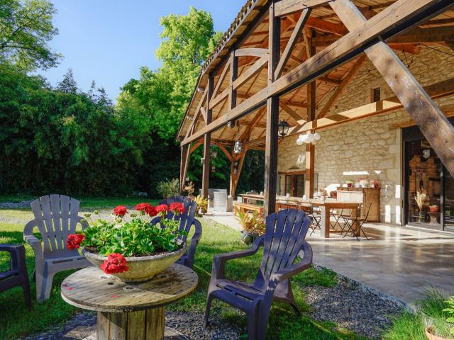 Maison 11 pièces 330 m²