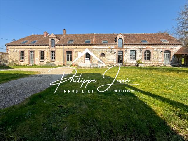 Maison 11 pièces 332 m²