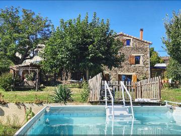 Maison 11 pièces 332 m²