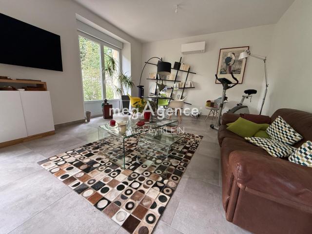 Maison 11 pièces 335 m²