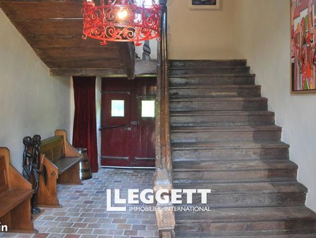 Maison 11 pièces 465 m²