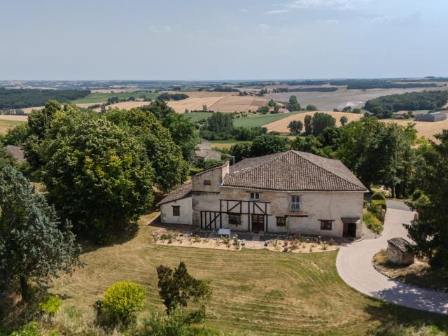 Maison 11 pièces 479 m²