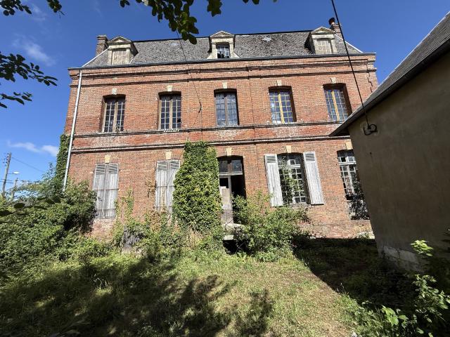 Maison 11 pièces 400 m²