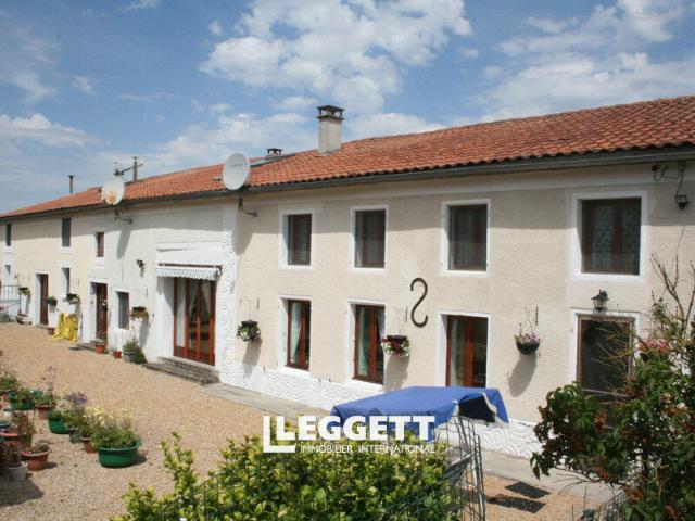 Maison 11 pièces 400 m²