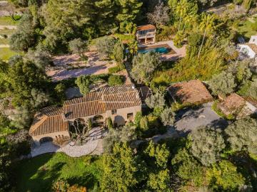 Maison 11 pièces 407 m²