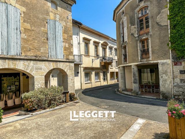 Maison 11 pièces 409 m²