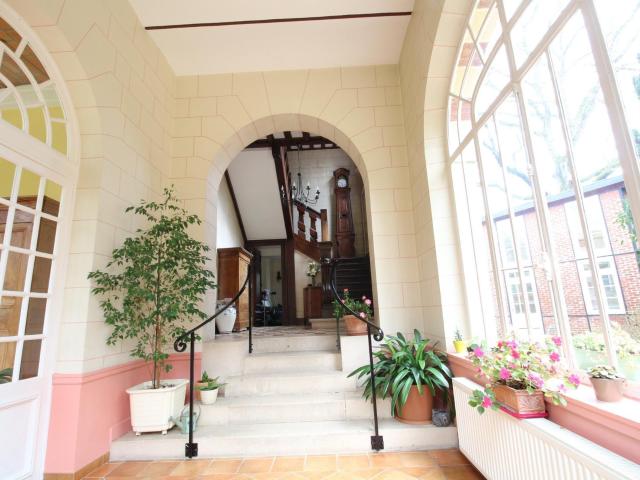Maison 11 pièces 412 m²