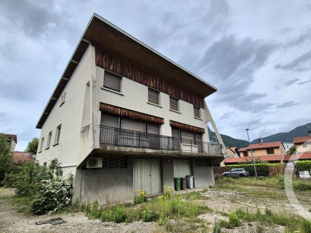 Maison 11 pièces 420 m²