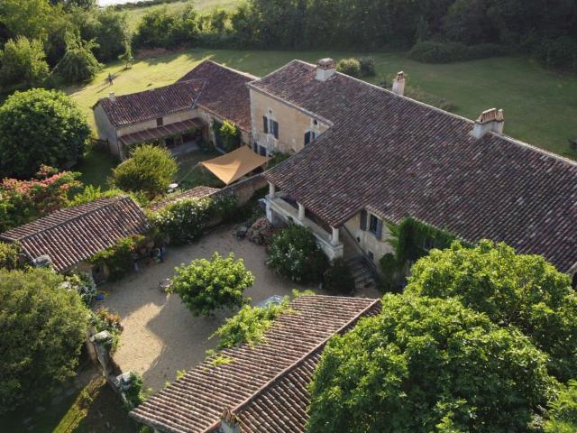 Maison 11 pièces 427 m²