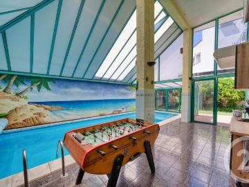 Maison 11 pièces 425 m²