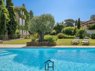 Maison 11 pièces 425 m²