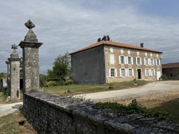 Maison 11 pièces 431 m²