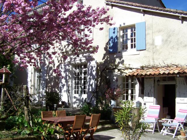 Maison 11 pièces 570 m²