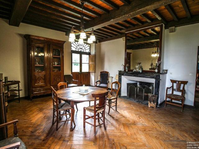 Maison 11 pièces 502 m²