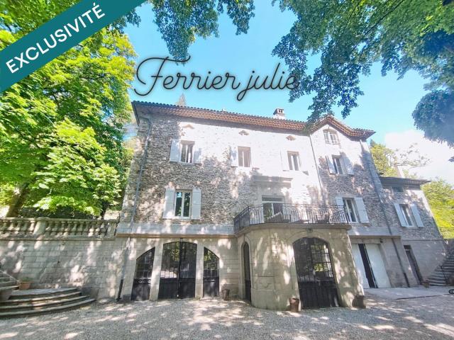 Maison 11 pièces 528 m²