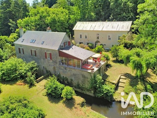 Maison 11 pièces 655 m²