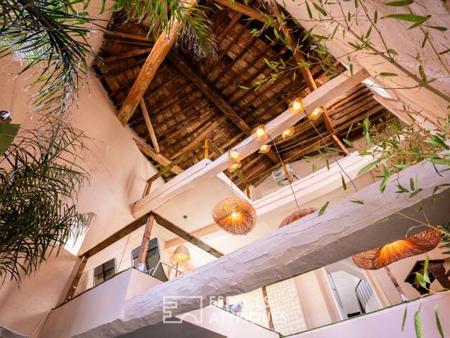 Maison 11 pièces 610 m²