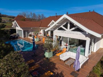 Maison 11 pièces 751 m²