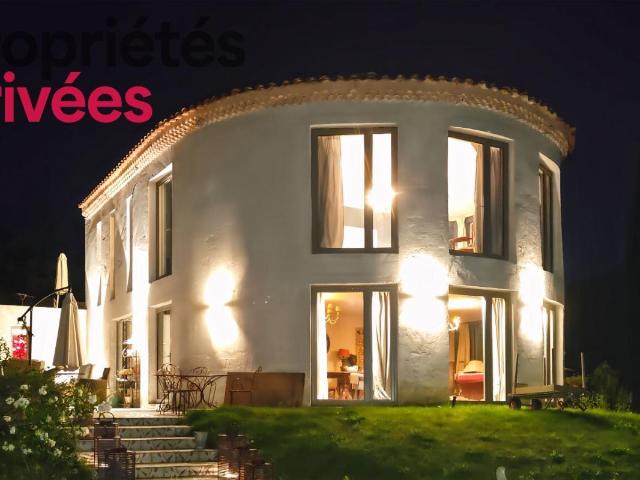 Maison 11 pièces 800 m²