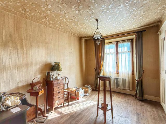 LA MURETTE: Maison + dépendance