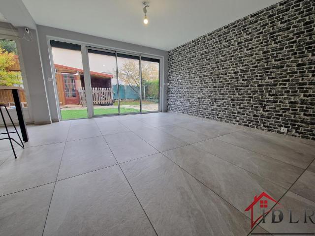 Maison 125 m2 type 6 avec garage et jardin à Saint Memmie