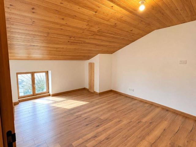 Maison 125 m² avec garage et terrasse – Suze la Rousse