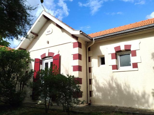 Maison 120m² sur une parcelle de 1200 m², terrasse, jardin e. 120m² Gujan Mestras