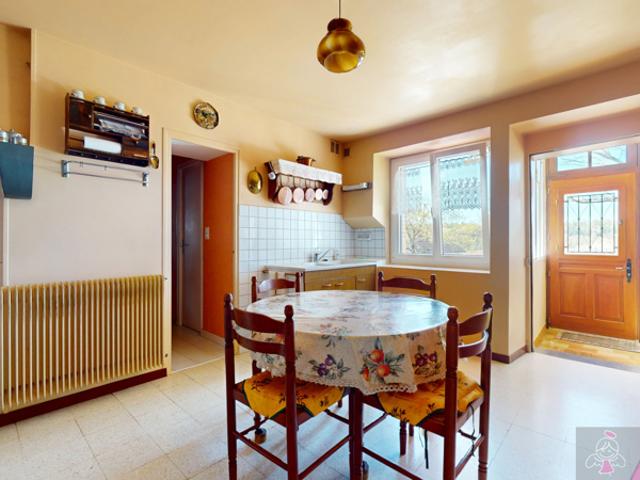 Maison 122 m2, 4 chambres sur terrain de 6690 m2