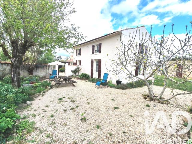 Maison 12 pièces 140 m²