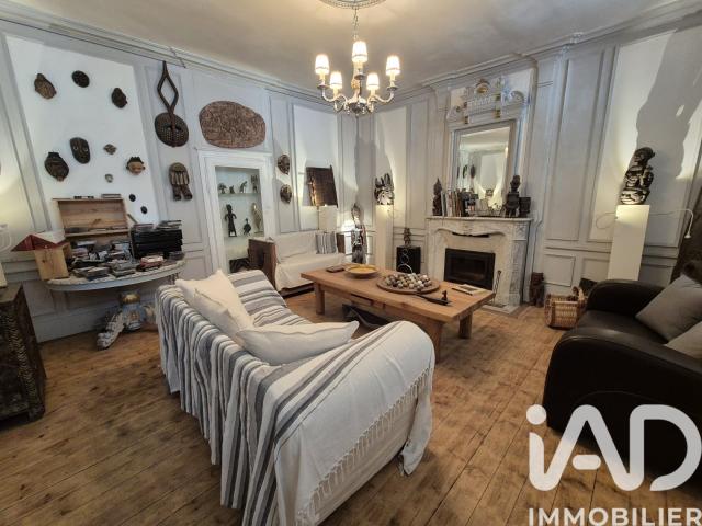 Maison 12 pièces 250 m²