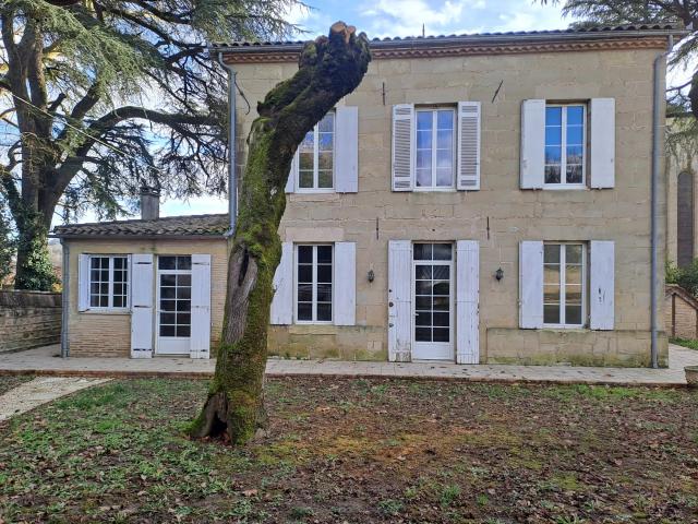 Maison 12 pièces 170 m²