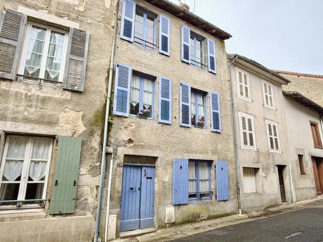 Maison 12 pièces 177 m²