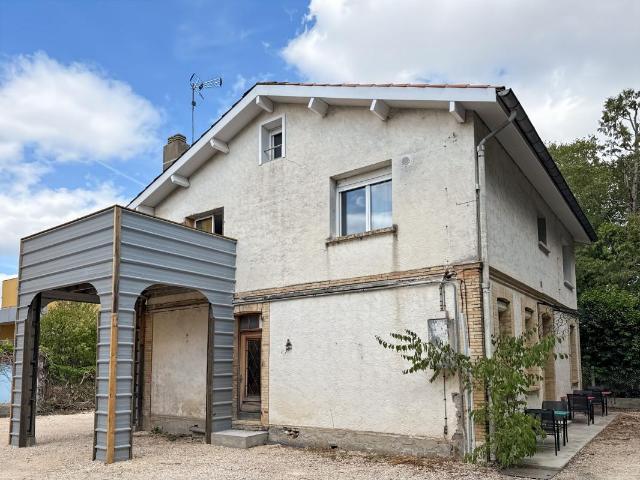 Maison 12 pièces 180 m²