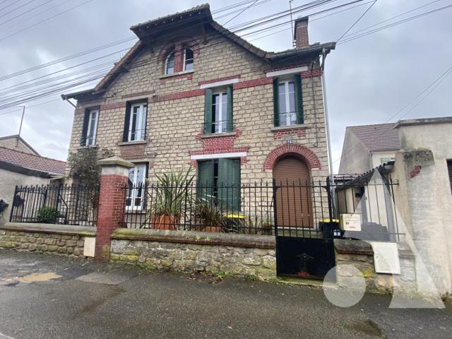 Maison 12 pièces 185 m²