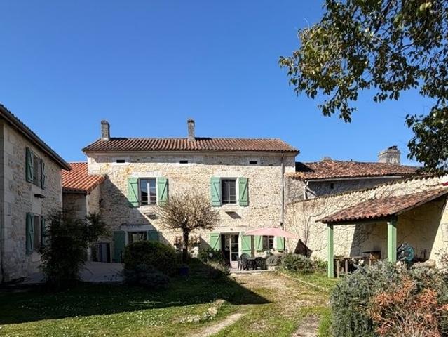 Maison 12 pièces 198 m²