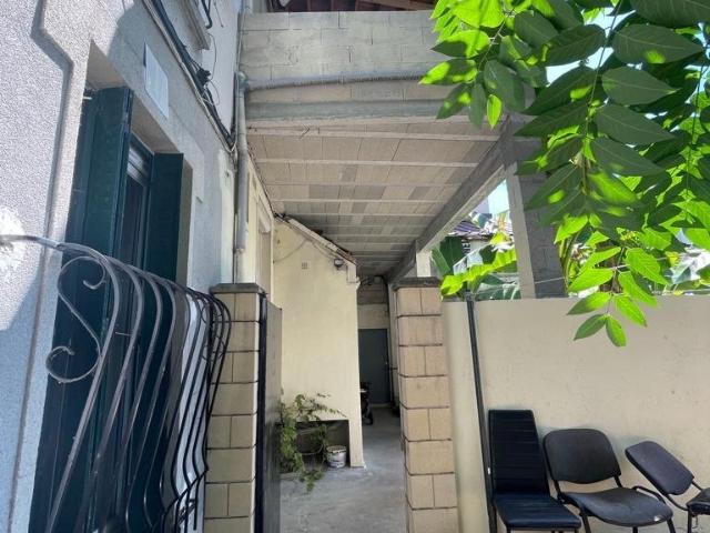 Maison 12 pièces 100 m²