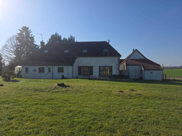 Maison 12 pièces 244 m²