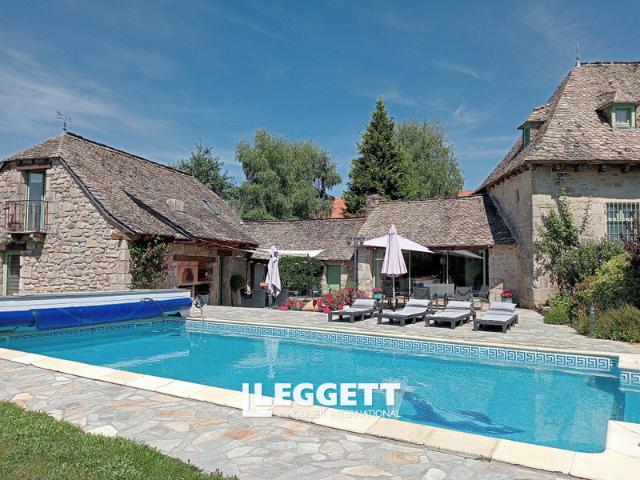 Maison 12 pièces 250 m²