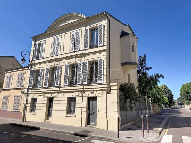 Maison 12 pièces 250 m²