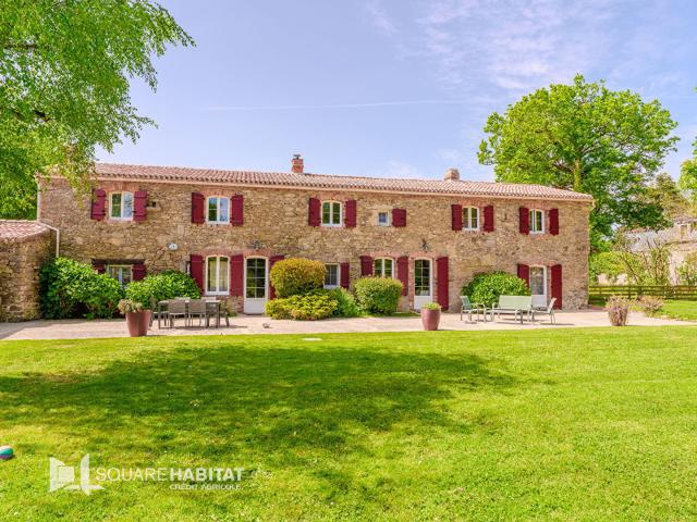 Maison 9 pièces 257 m²